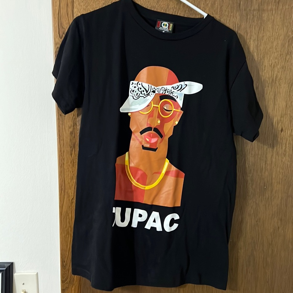 Tupac (2Pac) shirt